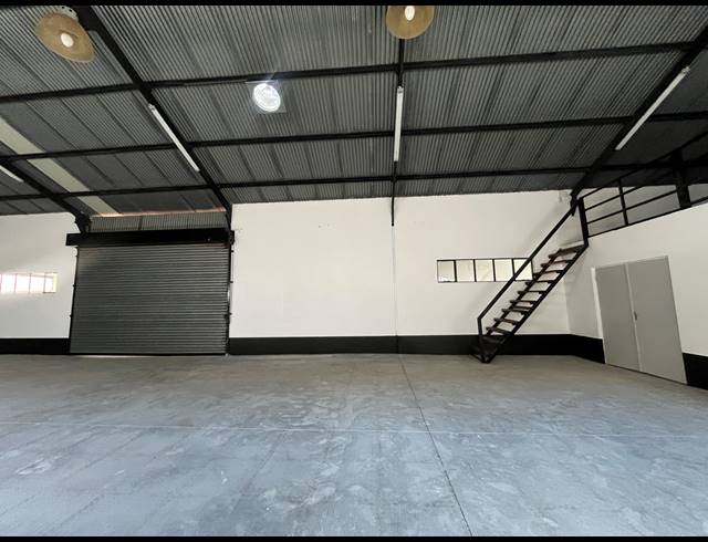 680M² WAREHOUSE TO LET IN SEBENZA